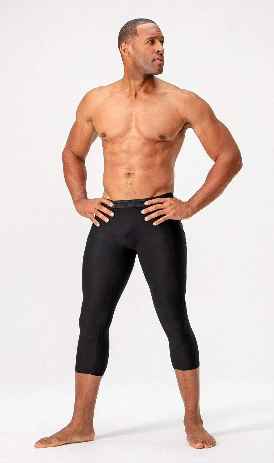 DEVOPS 2 Pack Men's 3/4 Compression Pants Athletic Leggings with Pocket