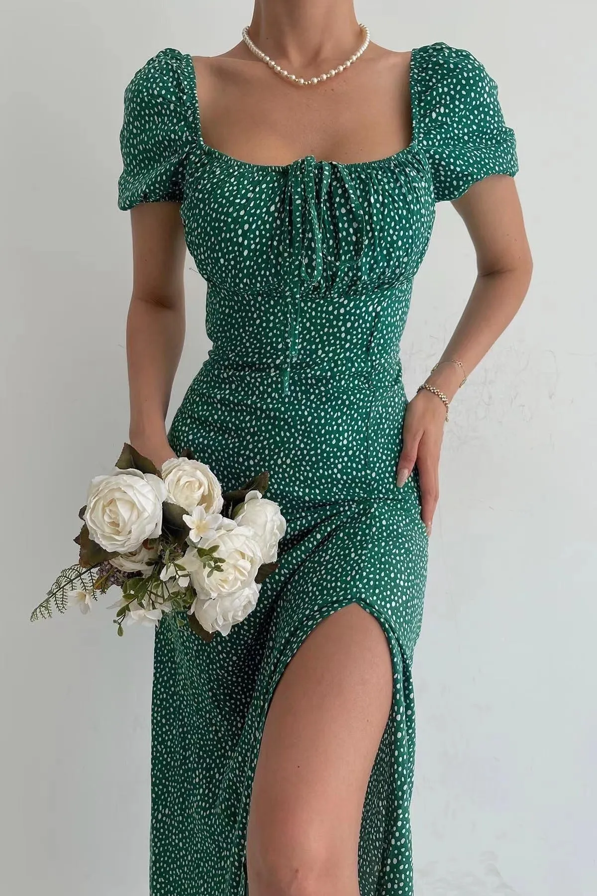 Elegant Backless Bubble Sleeve Split Dress