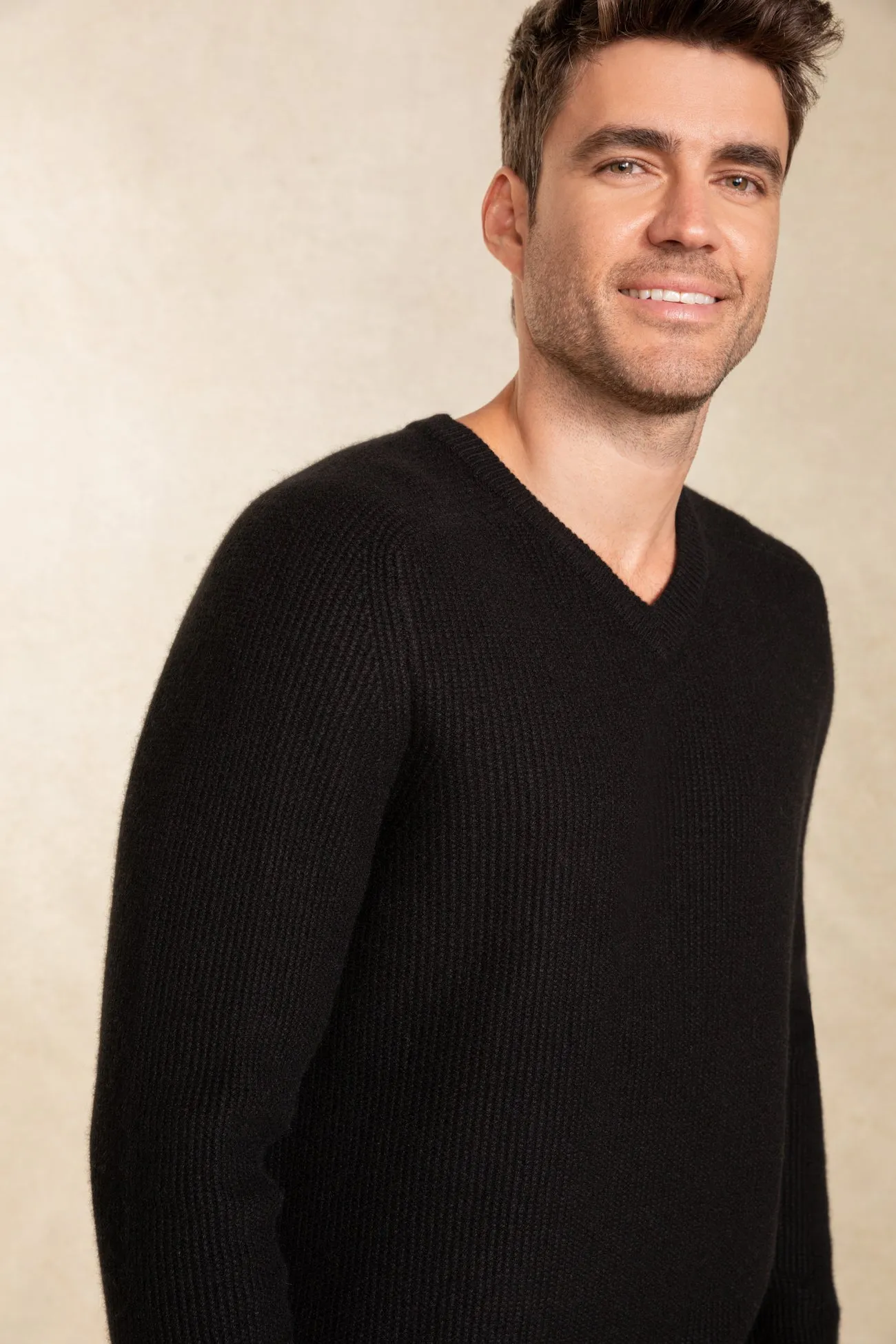 GREGORY V-NECK CASHMERE SWEATER
