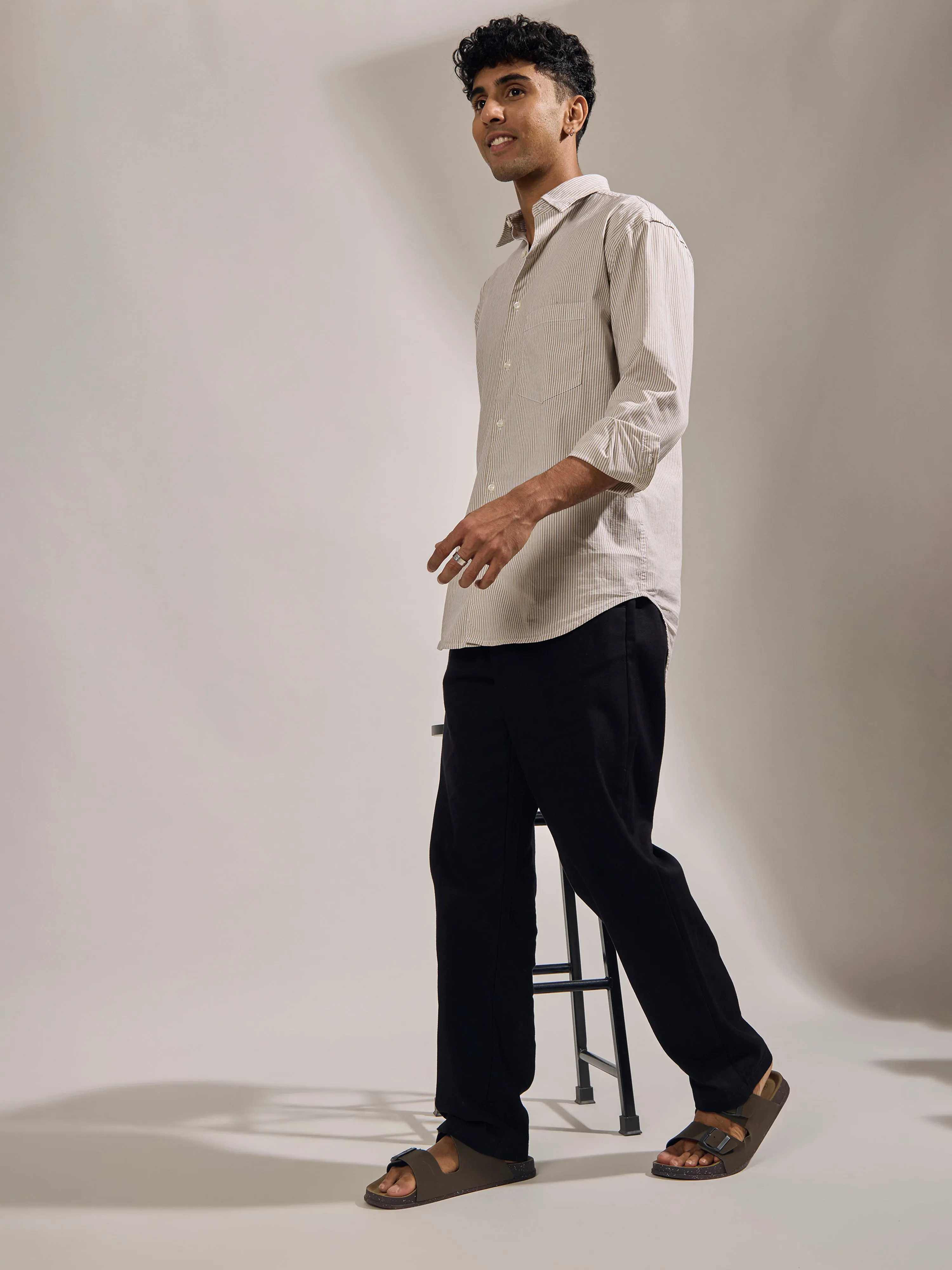 Gwynetha - Loose Fit Linen Joggers - Black