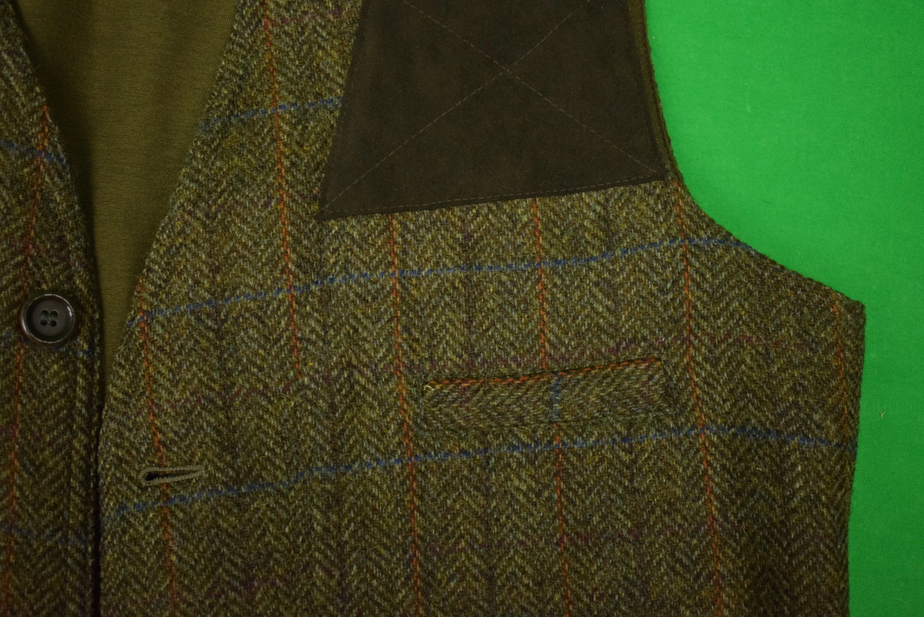 "Beretta Herringbone Tweed Shooting Vest w/ Quilted Suede Shoulder Patches" Sz: 40 (SOLD)