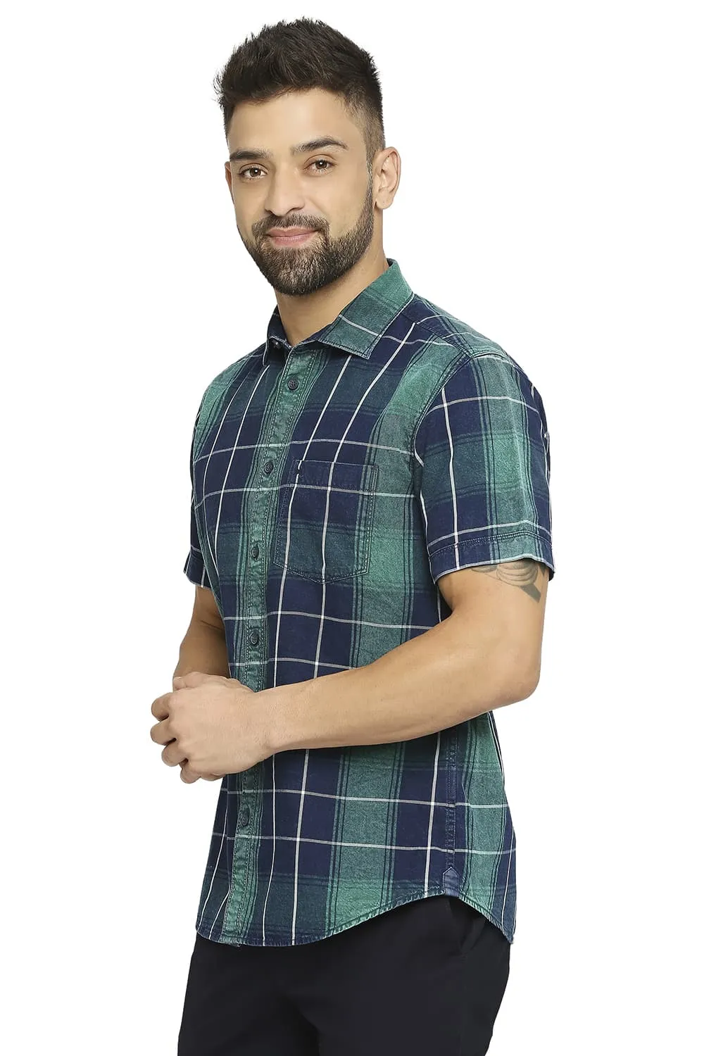 Slim Fit Cotton Indigo Twill Checks Halfsleeves Shirt